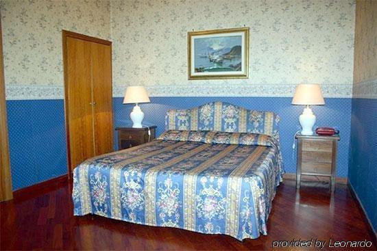 Hotel St. Moritz Roma Oda fotoğraf